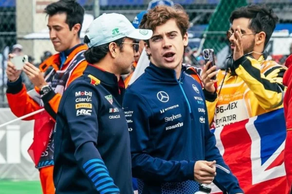 La fuerte advertencia de Checo Pérez a Franco Colapinto antes de su debut en Alpine