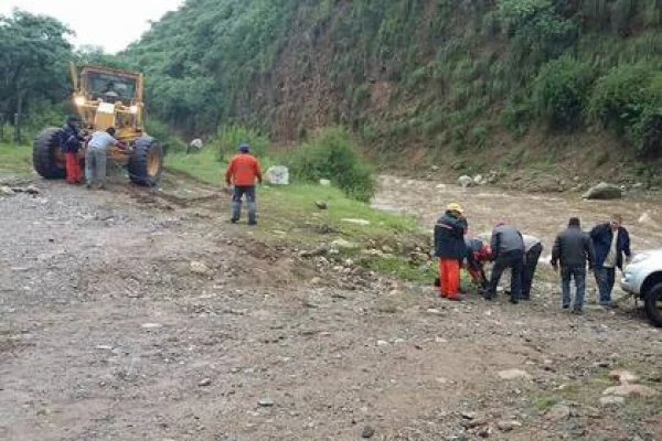 Alud en Las Placetas provocó inconvenientes en caminos