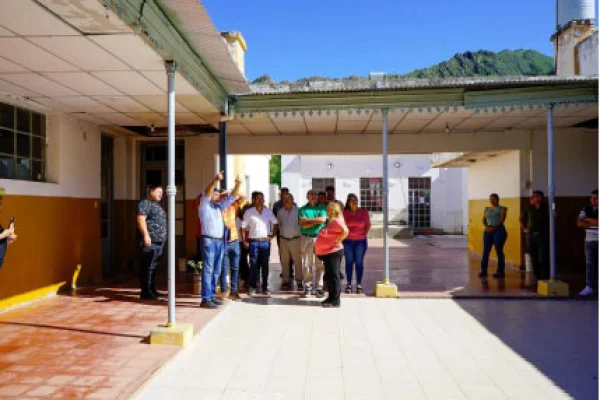 Educación y Municipios inician la limpieza en las escuelas