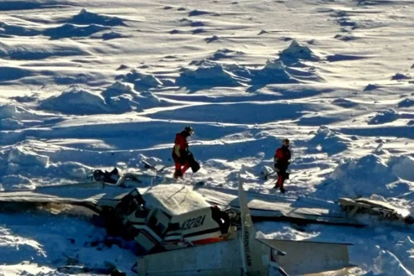 Confirman la muerte de los 10 ocupantes del avión desaparecido en Alaska