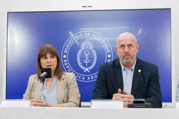 Patricia Bullrich cruzó a Waldo Wolff: 