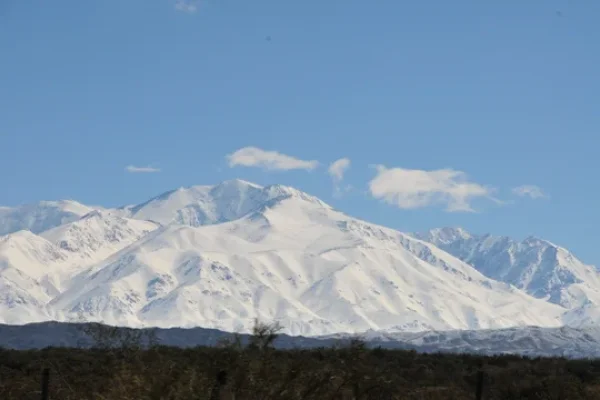 Buscan a un conocido abogado que se perdió en una montaña en Mendoza