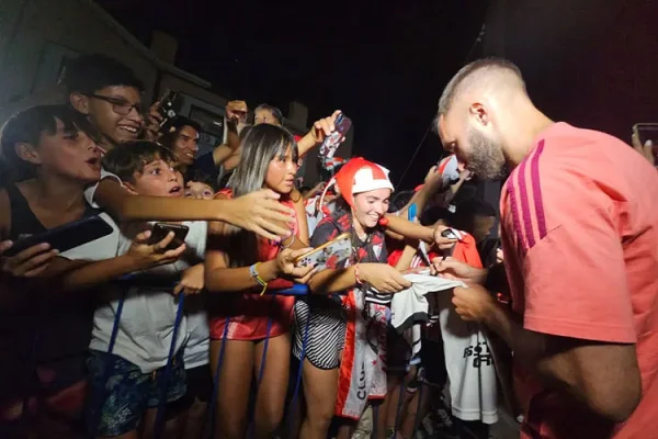 Llegó River a San Juan y los jugadores se pusieron del lado de la gente