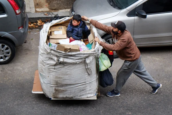 El 60% de los argentinos dejó de comprar comida por la crisis