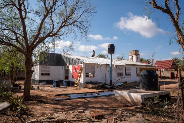 Quintela visita Patquía para asegurar la pronta recuperación del Jardín de Infantes N°43