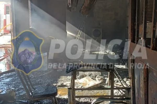 Incendio provocó perdidas totales en una casa