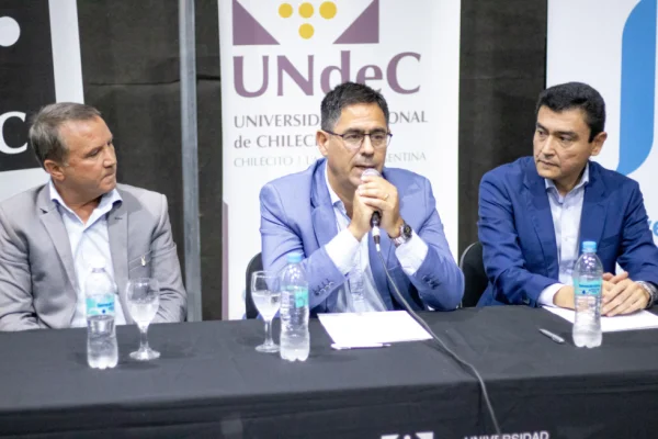 La UNdeC presentó Certificación en Ciencia de Datos Junior