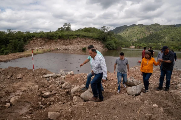 El gobernador Quintela evaluó el avance de las obras en Chamical