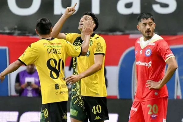 Aldosivi dio el golpe en la Paternal y le sacó el invicto a Argentinos