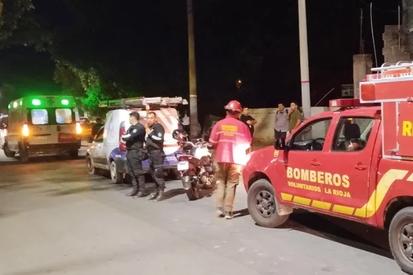 Motociclista perdió el control de su rodado y se estrelló contra un portón