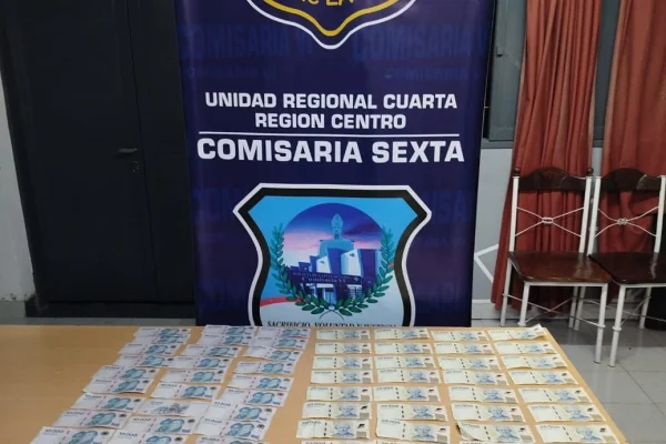 Denunció un importante robo de dinero y la policía lo encontró en un sector de la casa