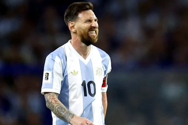 Crece la incertidumbre por Messi: Scaloni define si lo baja de la convocatoria ante Uruguay y Brasil