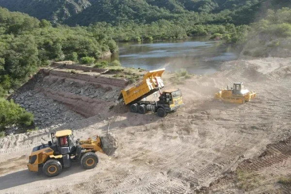 Avanzan obras clave de distribución de agua