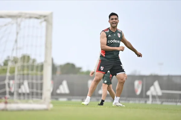 Atención River: Se lesionó el “Pity” Martínez y se perderá el debut por Copa Libertadores