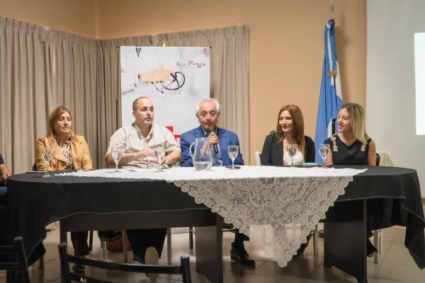 El Hospital Vera Barros celebró el Día del Kinesiólogo con una jornada de formación