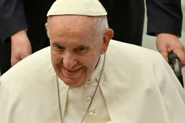 Invitan a despedir al papa “desde la sencillez”