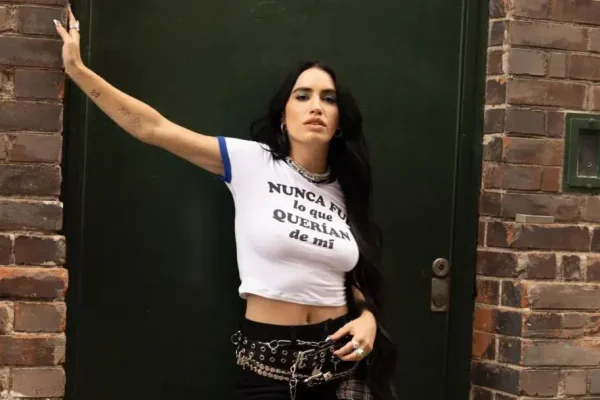 Lali no aguantó y, después de que le dijeron algo que tocó sus sentimientos, rompió en llanto en vivo