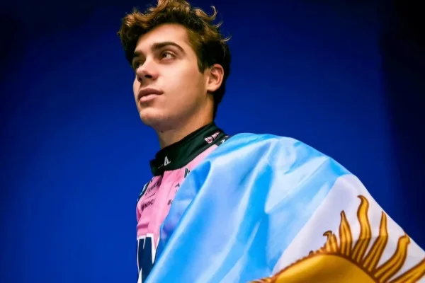 Colapinto recordó a Senna: “Siempre en nuestro corazón”
