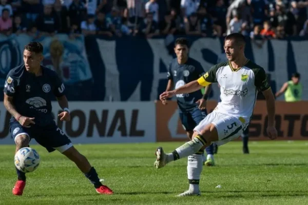 Independiente (R) lo da vuelta y dejó afuera a Defensa