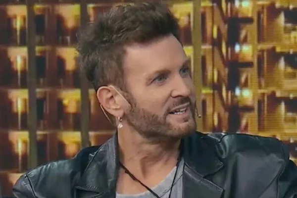 Por qué el cantante Axel tiene acumulada comida para todo un año