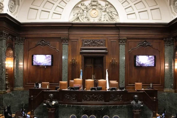 Elecciones: El peronismo y la Libertad Avanza son las agrupaciones que mas bancas arriesgan en la Legislatura