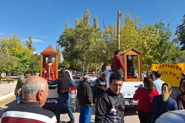 Santa Rita de Casia visitó San Blas y bendijo a peregrinos