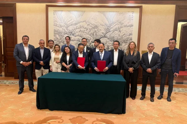 El Gobierno firmó acuerdo estratégico con empresa china para impulsar el desarrollo minero sustentable