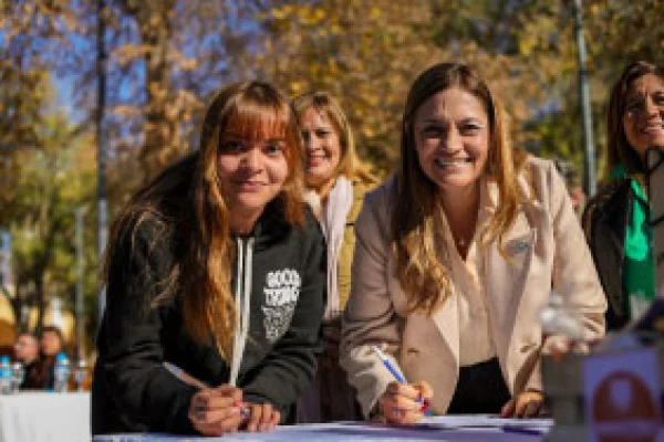 Teresita Madera participó de jornada para generar empleo