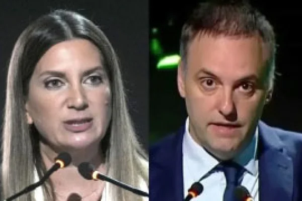 Libertarios y el PRO se cruzan por “ficha limpia”