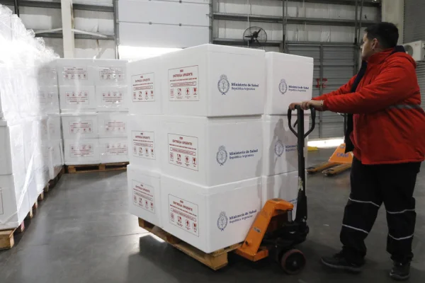 Distribuyen vacunas contra el Sarampión