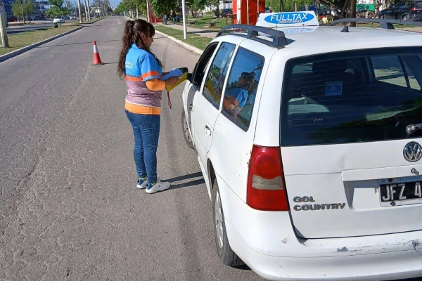 Controlan UBER y a los transportes de alimentos