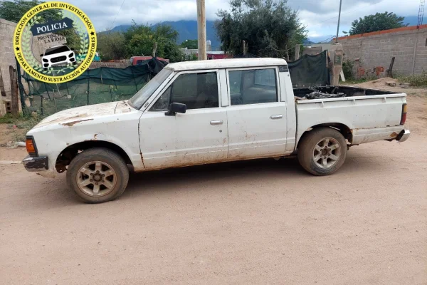 Investigaciones secuestró dos vehículos con pedidos a nivel nacional
