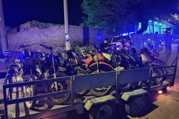 Hacían picadas en el barrio 4 de junio, intervino la policía y secuestró motocicletas