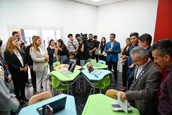 Compromiso con la educación y el trabajo en el aniversario de Sanagasta