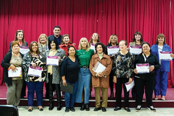 Distinguieron a mujeres del Departamento Independencia