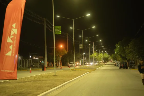 El Municipio mejora luminarias y apuesta a una ciudad más limpia y ordenada