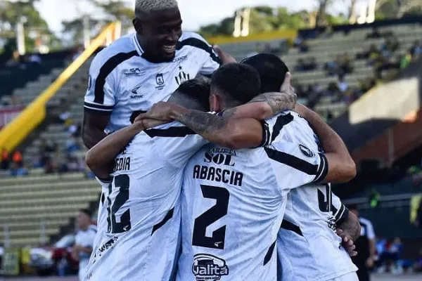 Central Córdoba derrotó al Táchira y quedó a un paso de clasificar a octavos