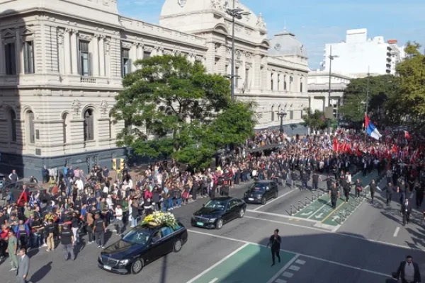 El emotivo cortejo fúnebre de Pepe Mujica conmovió a Montevideo