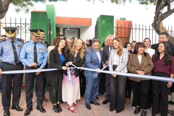 Fortalecen redes de apoyo con el centro “El Puente”