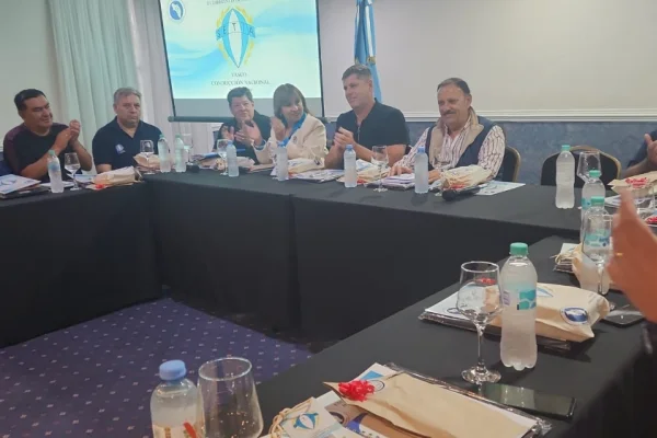 Textiles denuncian la destrucción de la industria nacional