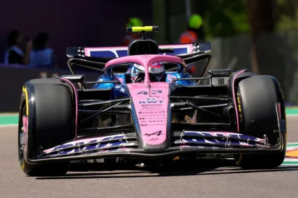 Colapinto finalizó decimoséptimo en la primera prueba libre del Gran Premio de Imola