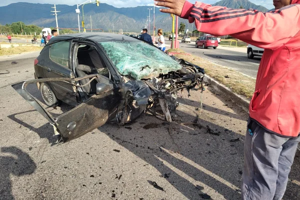 Tragedia vial dejó un saldo de tres muertos y un herido