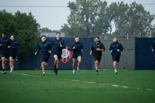 El plantel de San Lorenzo volvió a entrenarse después de su reclamo por falta de pago