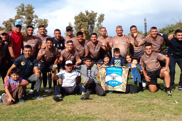 CAPE flamante campeón en el fútbol 11 de las Olimpiadas Policiales 2025