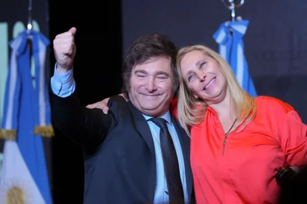 Levantan el secreto fiscal y bancario de Javier y Karina Milei
