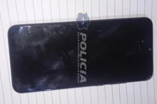 Investigaciones recuperó un celular robado