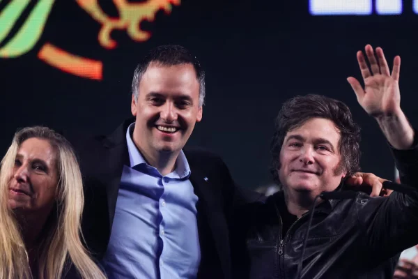 Elección CABA: Ganó LLA, segundo el peronismo y tercero el PRO
