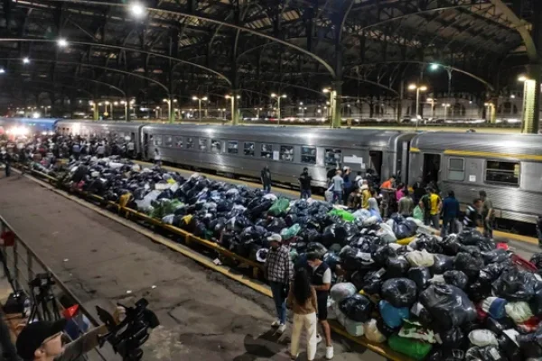 Un nuevo Tren Solidario va rumbo a Zárate y Campana con donaciones para los afectados por el temporal