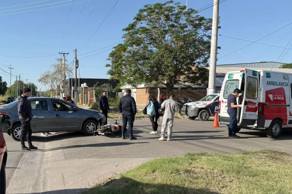 Una joven herida en un siniestro vial en la zona este