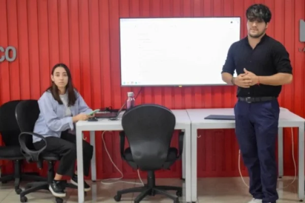 Capacitan a líderes en información de salud